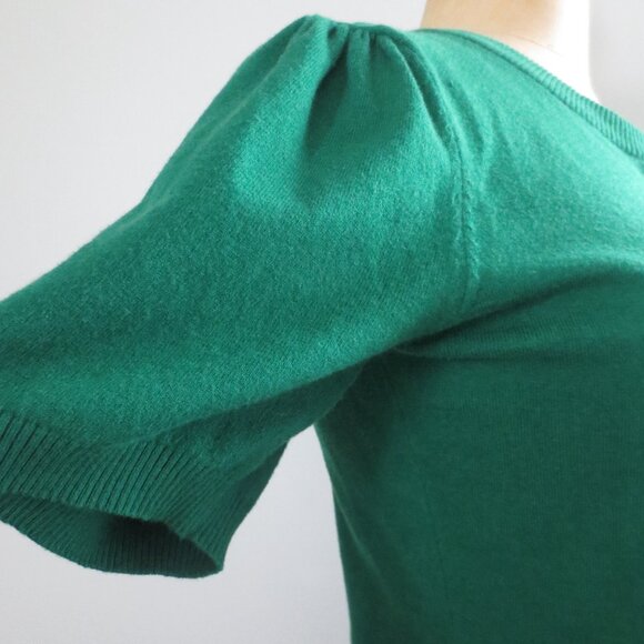 Unique Vintage Fitted Sweater - Picture 4 of 4